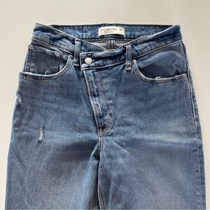 Abercrombie & Fitch The 90’s Straight ultra rise cross over jeans